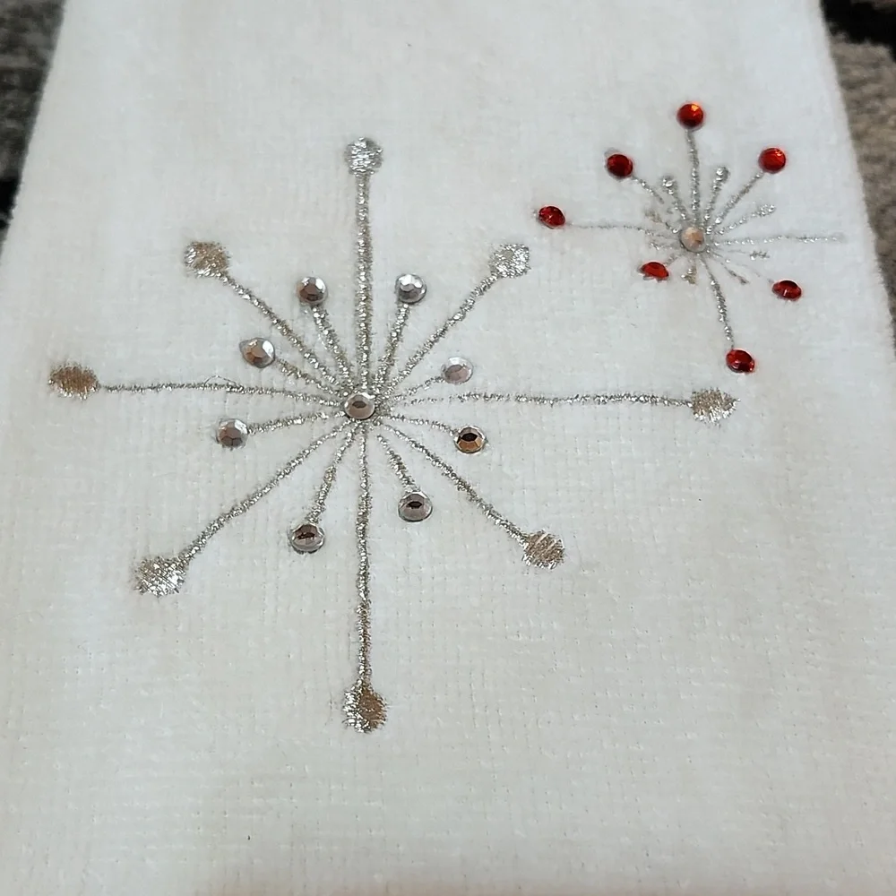WISH FOR JOY EMBROIDERED RHINESTONES SNOWFLAKES 2-PC DISPLAY TOWEL SET